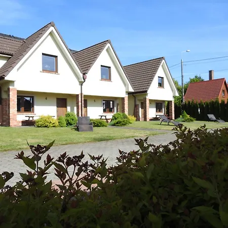 Elizabeth - Letniskowe & Studia Łeba