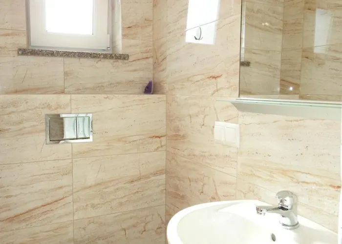 Elizabeth - Letniskowe & Studia * Łeba