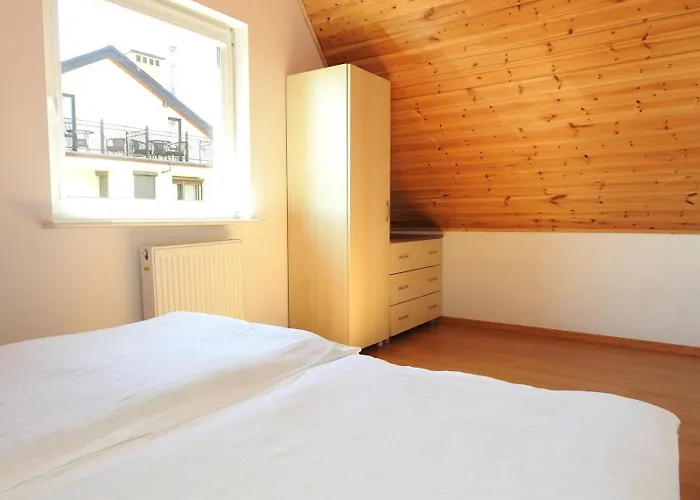 Elizabeth - Letniskowe & Studia Łeba