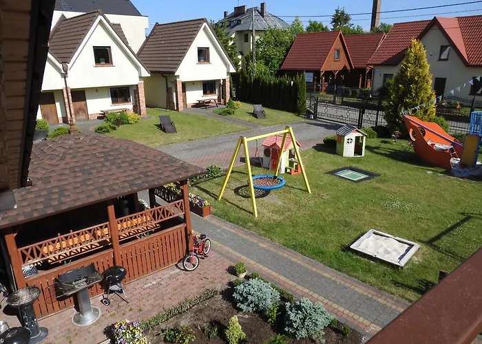 Elizabeth - Letniskowe & Studia Łeba